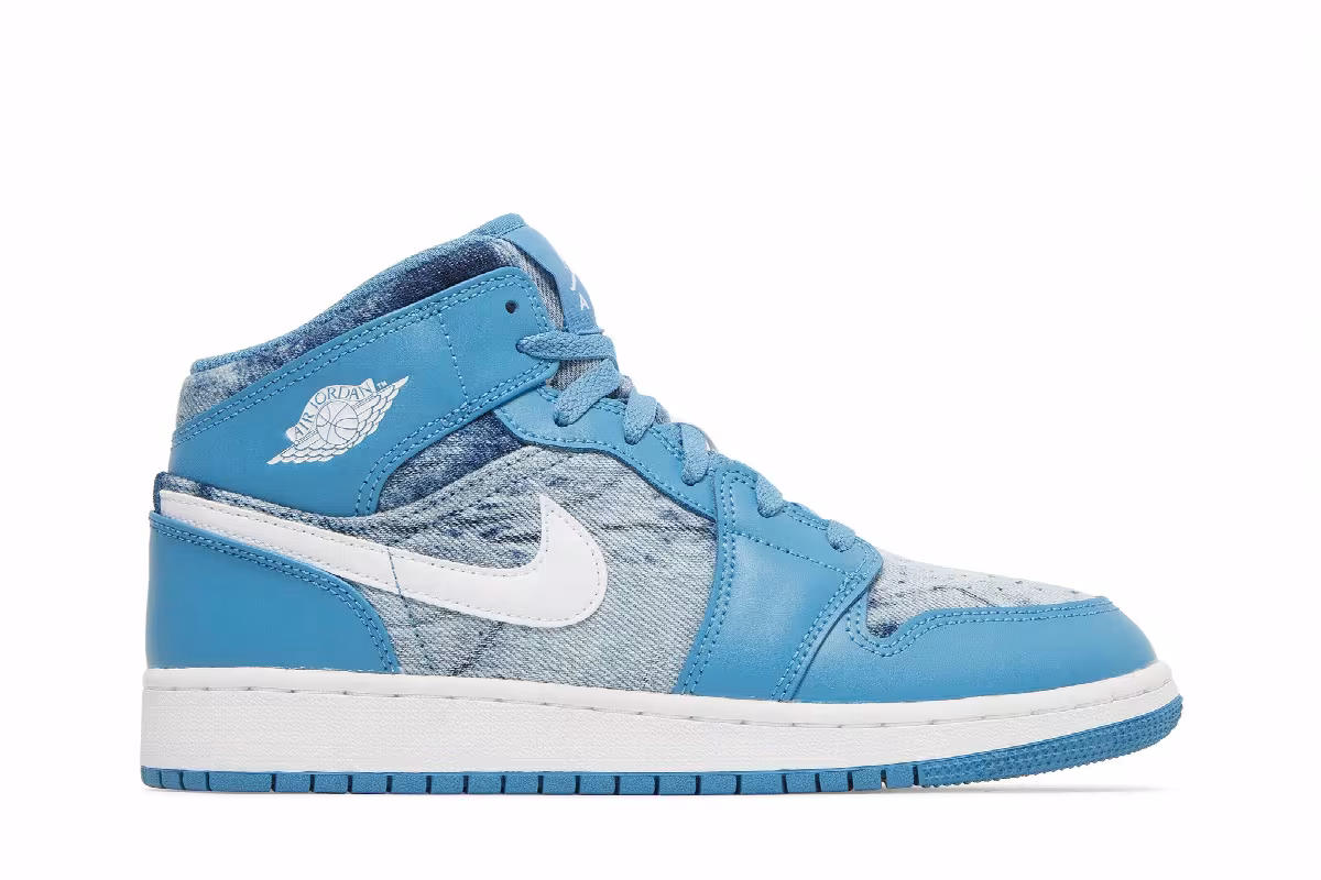 Air Jordan 1 Mid GS Washed Denim, view 2