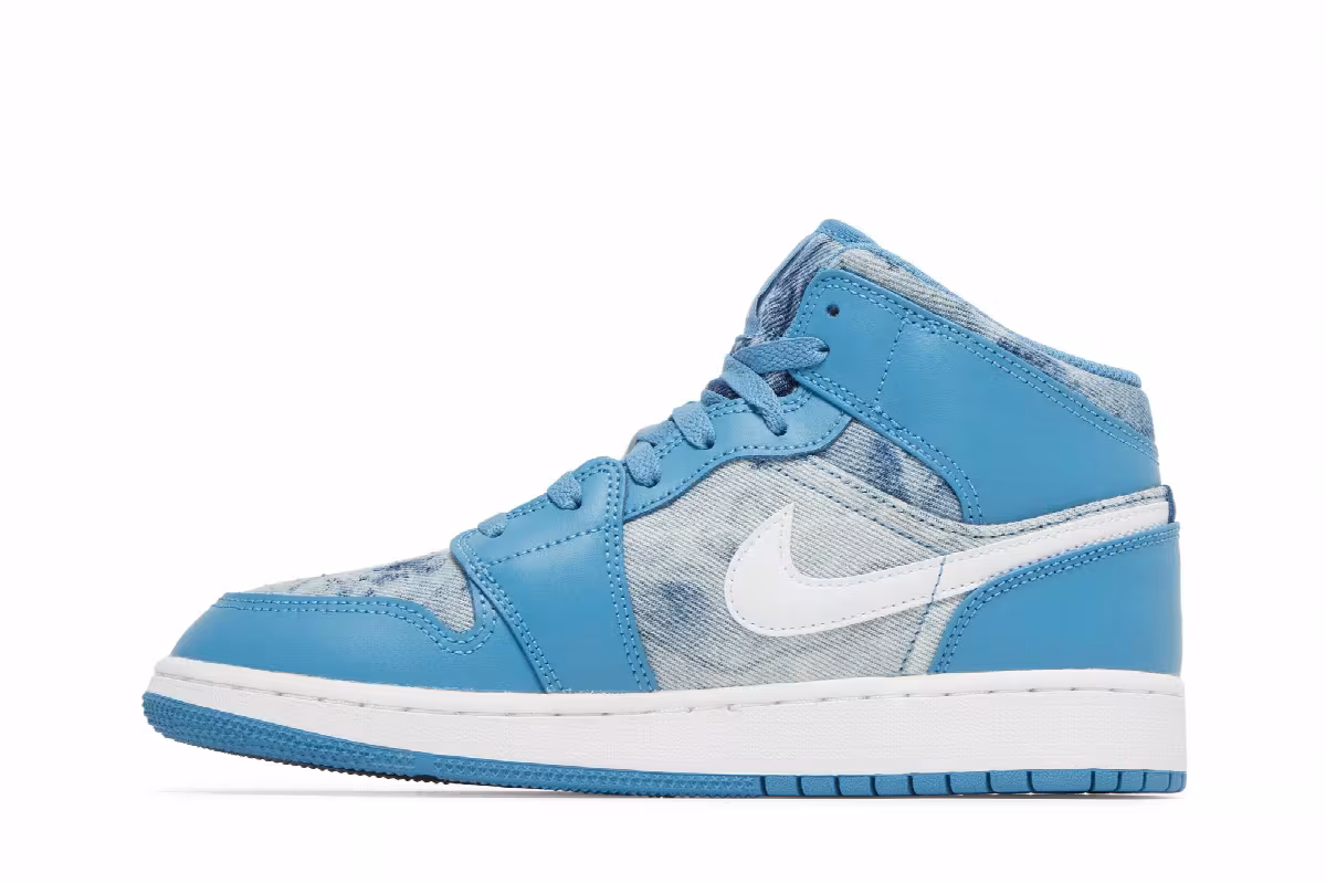 Air Jordan 1 Mid GS Washed Denim, view 4