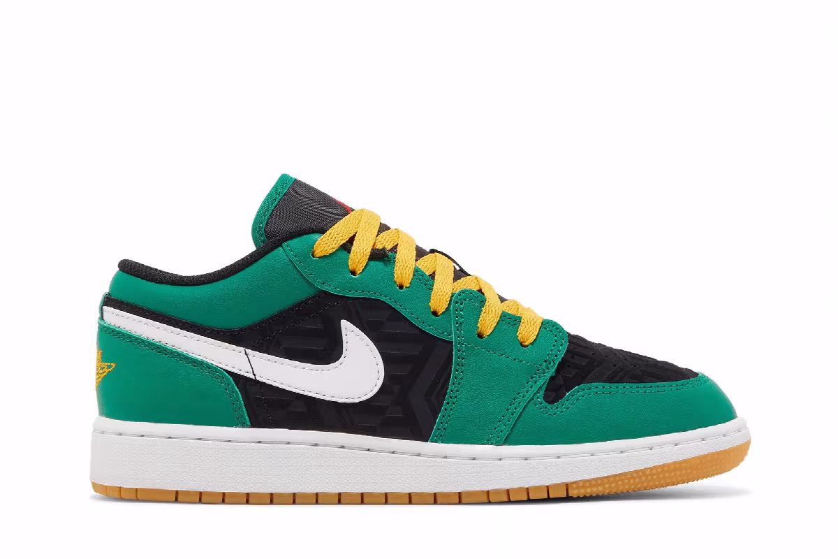 Air Jordan 1 Low SE GS Christmas, view 2