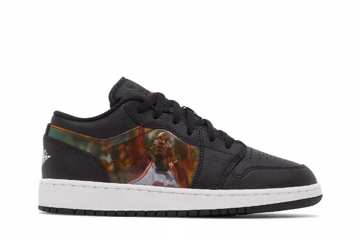 Air Jordan 1 Low GS Hologram, view 2