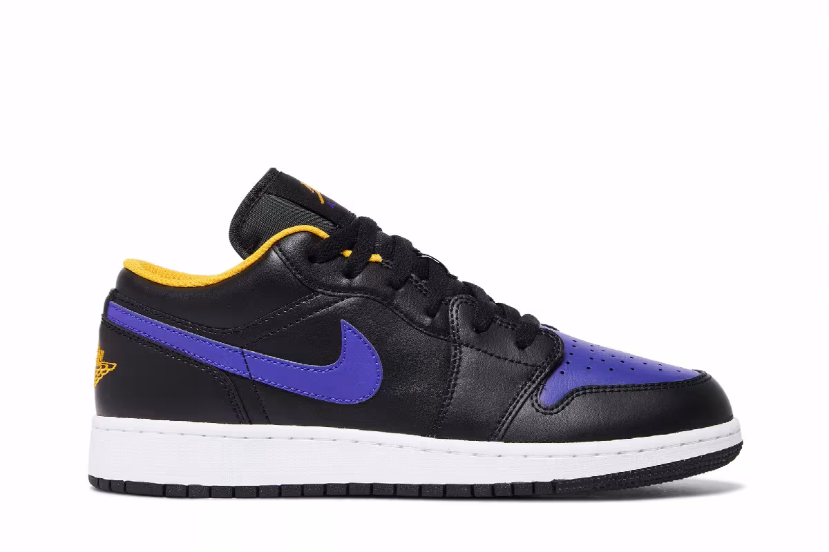 Air Jordan 1 Low GS Lakers, view 2