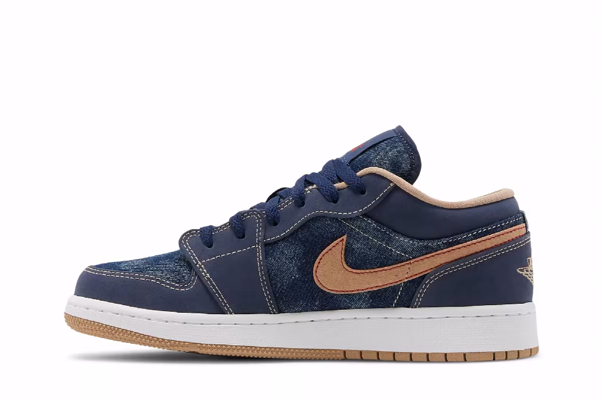 Air Jordan 1 Low SE GS Denim, view 4