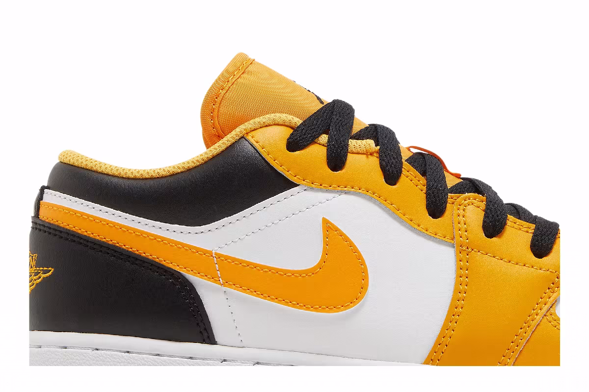 Air Jordan 1 Low GS Taxi White, view 3