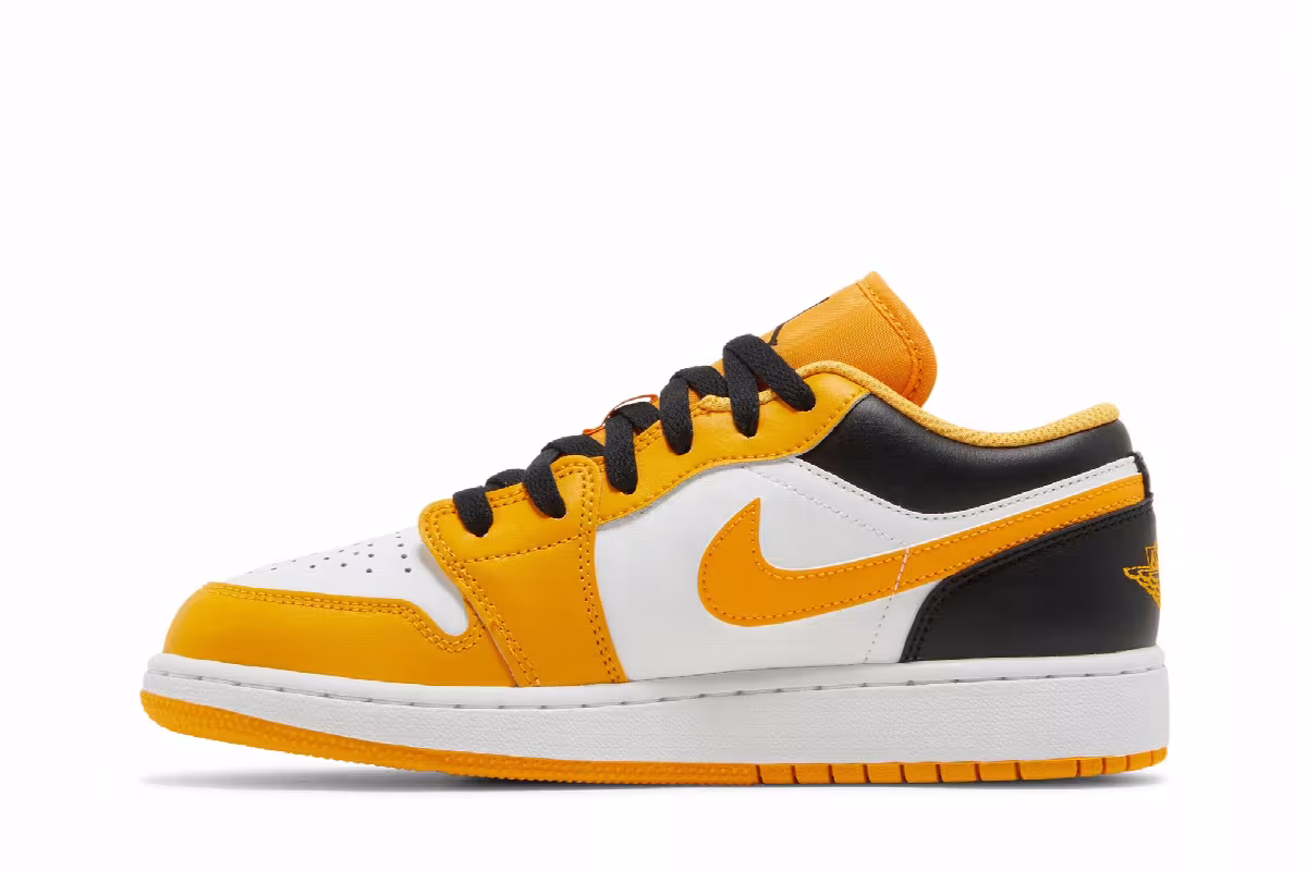 Air Jordan 1 Low GS Taxi White, view 4