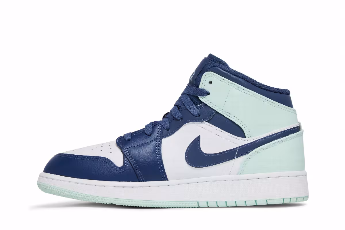 Air Jordan 1 Mid GS Blue Mint, view 4