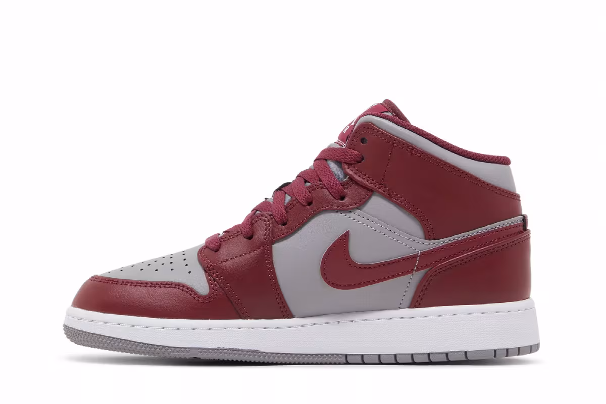 Air Jordan 1 Mid GS Cherrywood Red, view 4