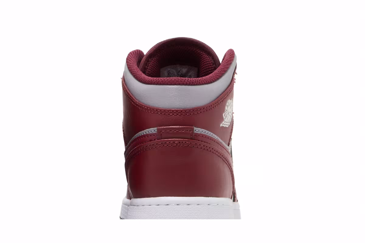 Air Jordan 1 Mid GS Cherrywood Red, view 8