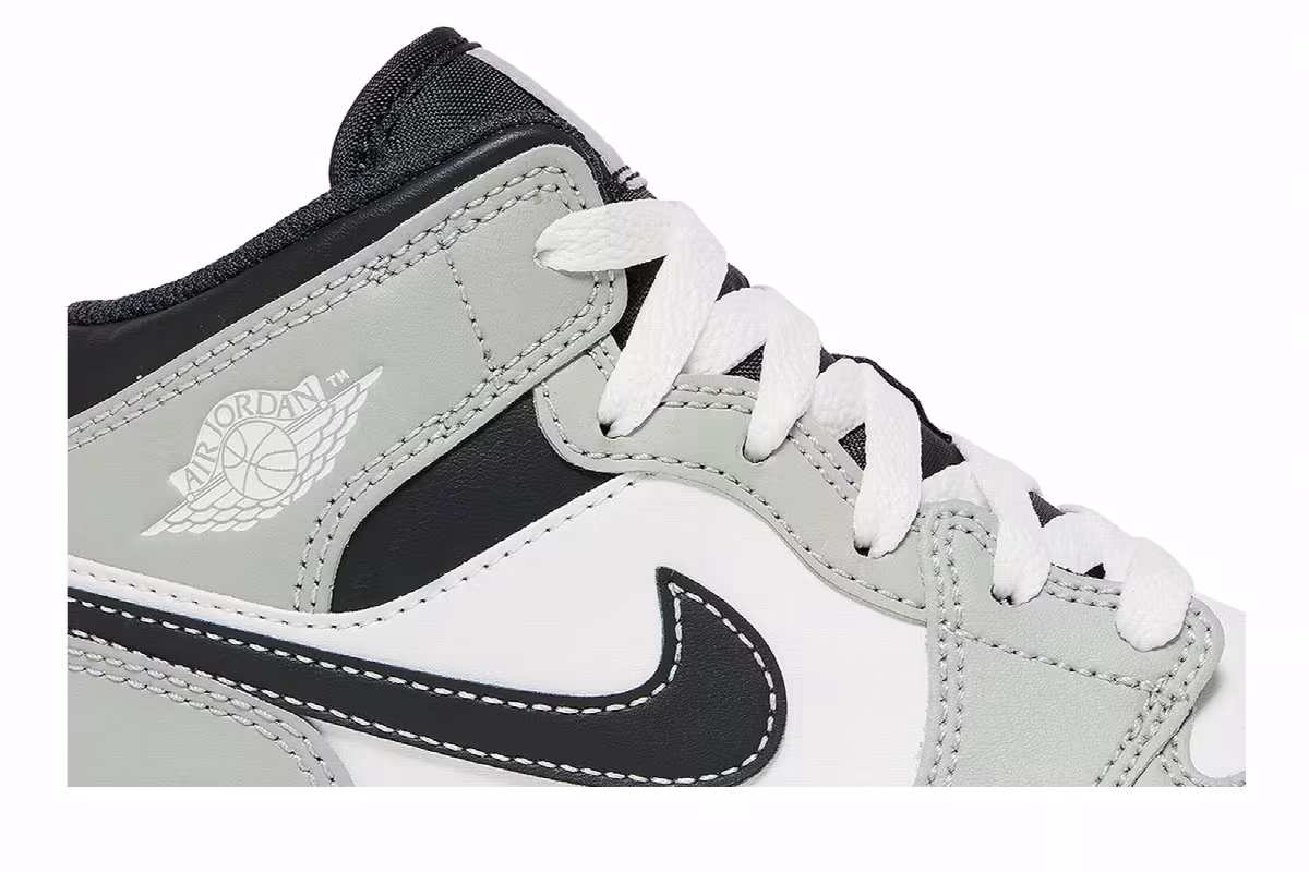Air Jordan 1 Mid PS Light Smoke Grey, view 3