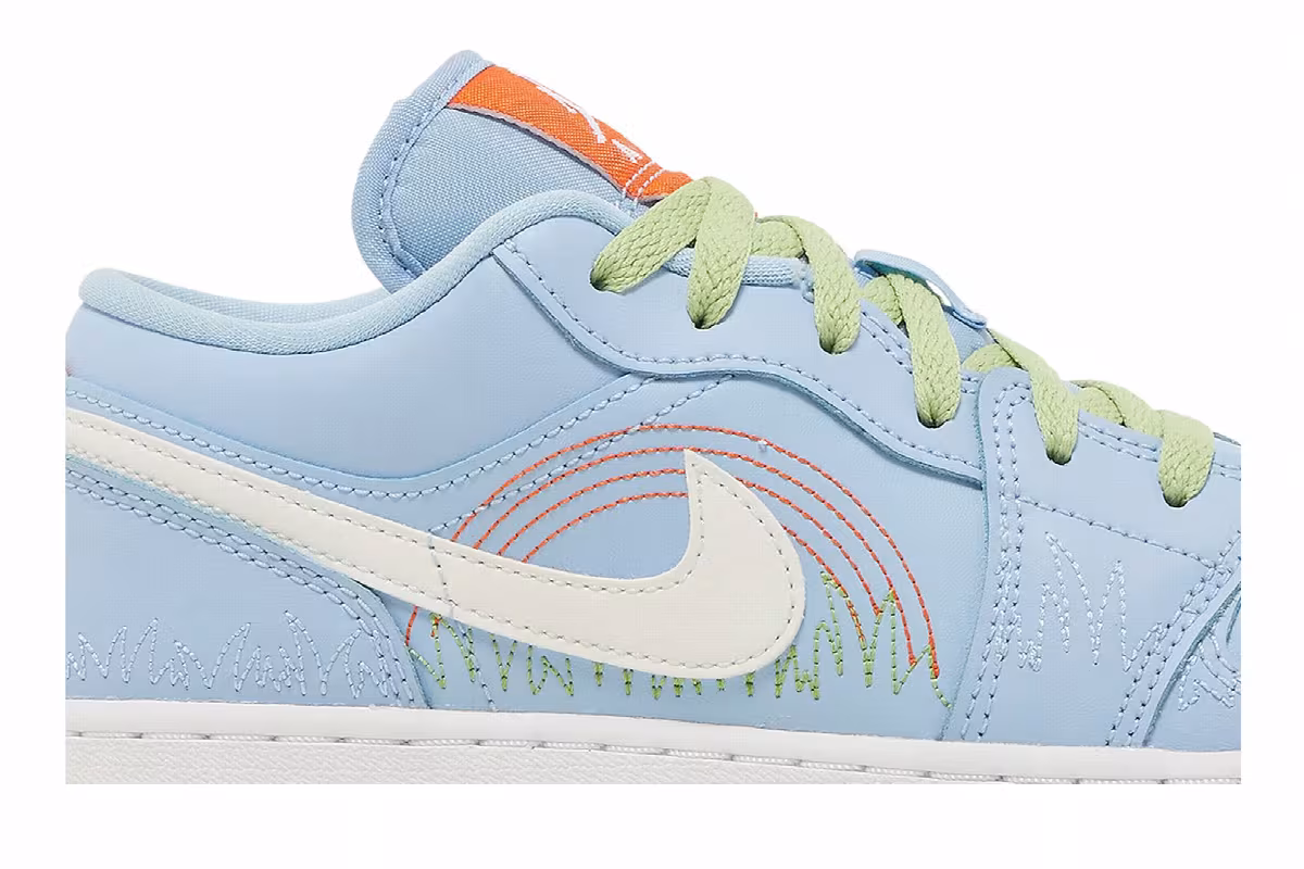 Air Jordan 1 Low SE GS Blue Stitch, view 3