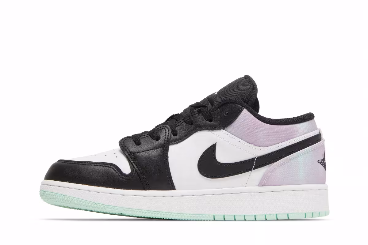 Air Jordan 1 Low SE GS Tie Dye, view 4