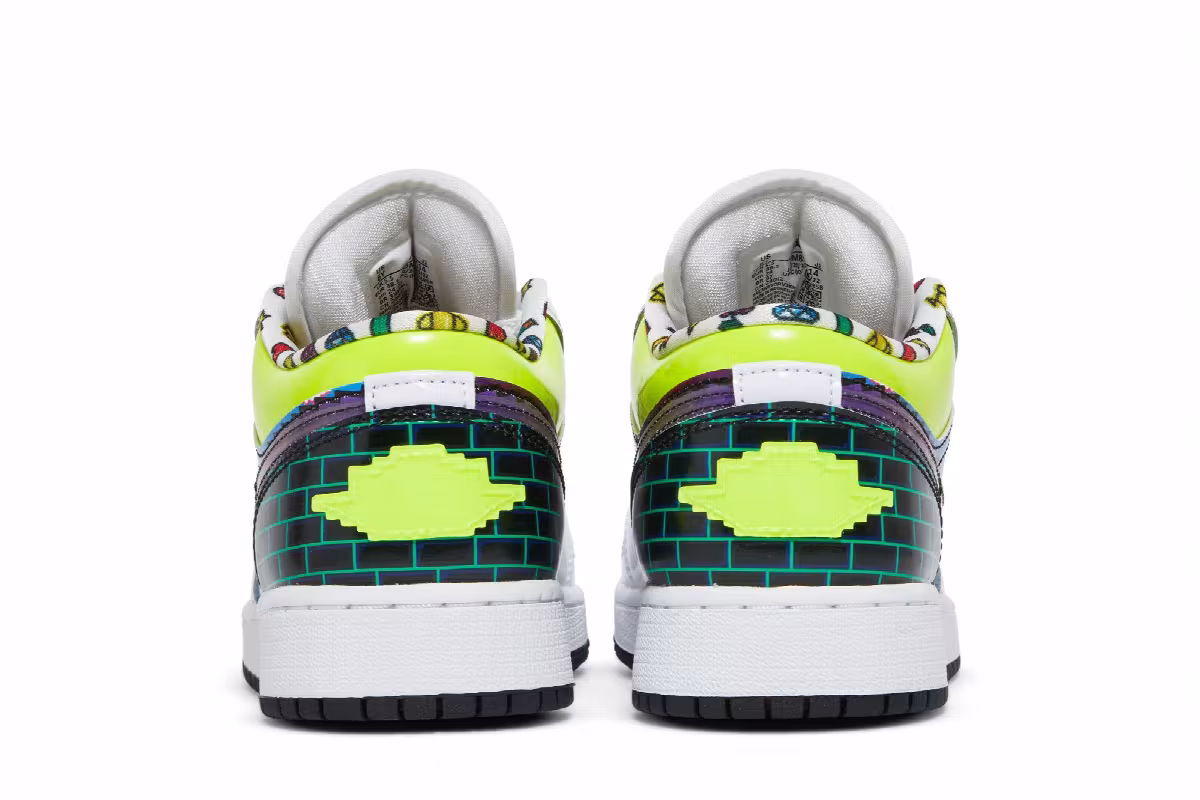 Air Jordan 1 Low GS Old School Gaming, view 7
