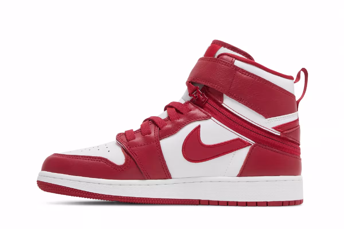 Air Jordan 1 High FlyEase GS Cardinal Red, view 4