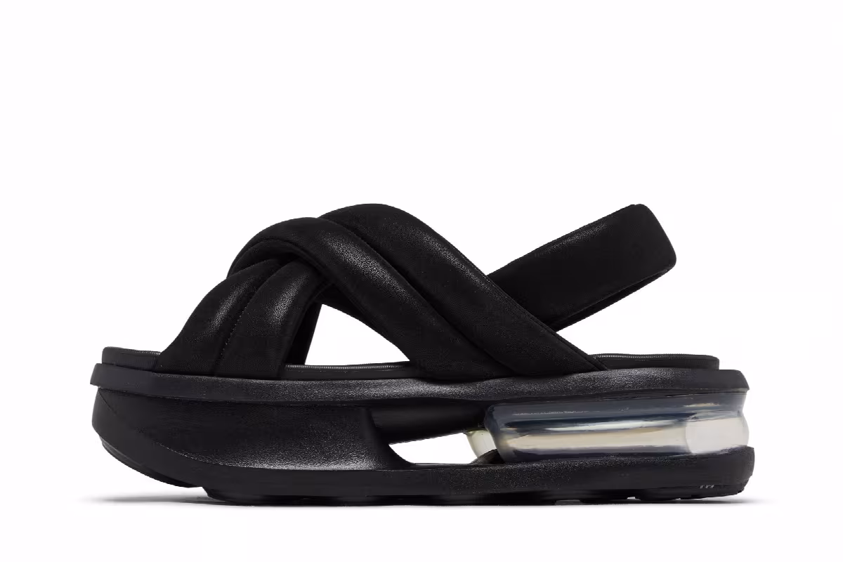 Nike Women's Air Max Isla Sandal Black Anthracite, view 4