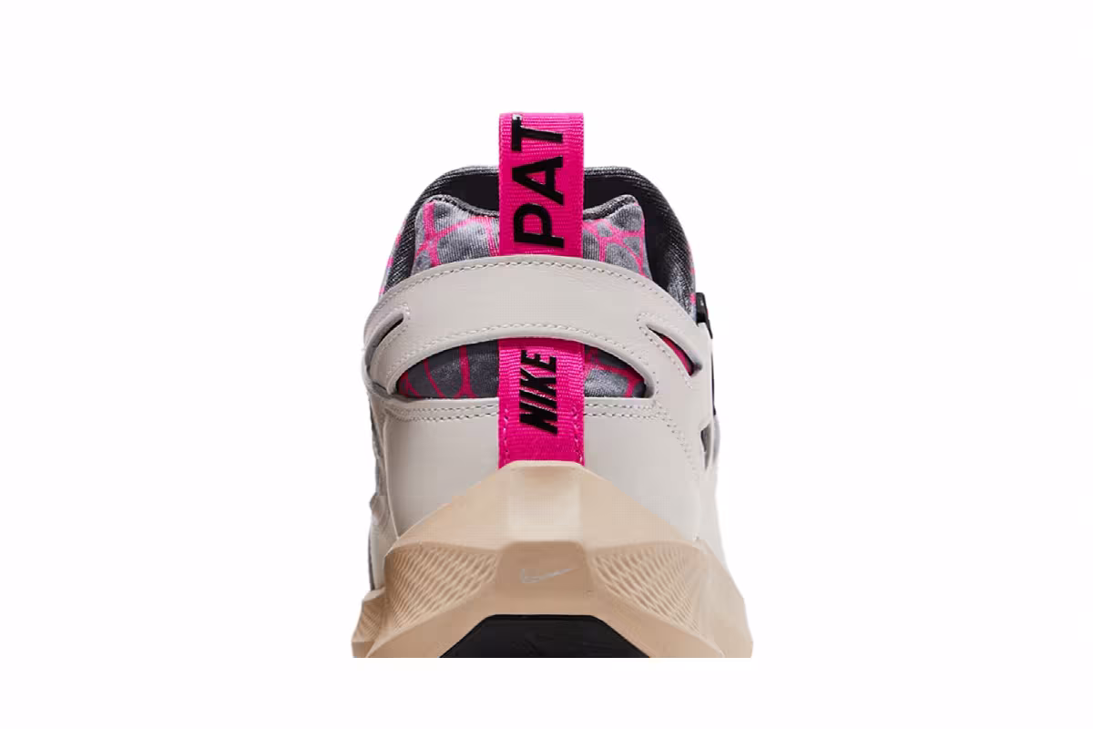 Patta x Nike Air Huarache 20Y24 White Pink, view 8