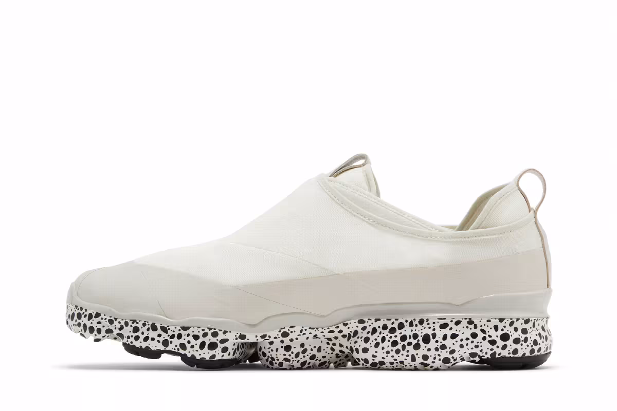 Nike Air VaporMax Moc Roam Electric Pack, view 4