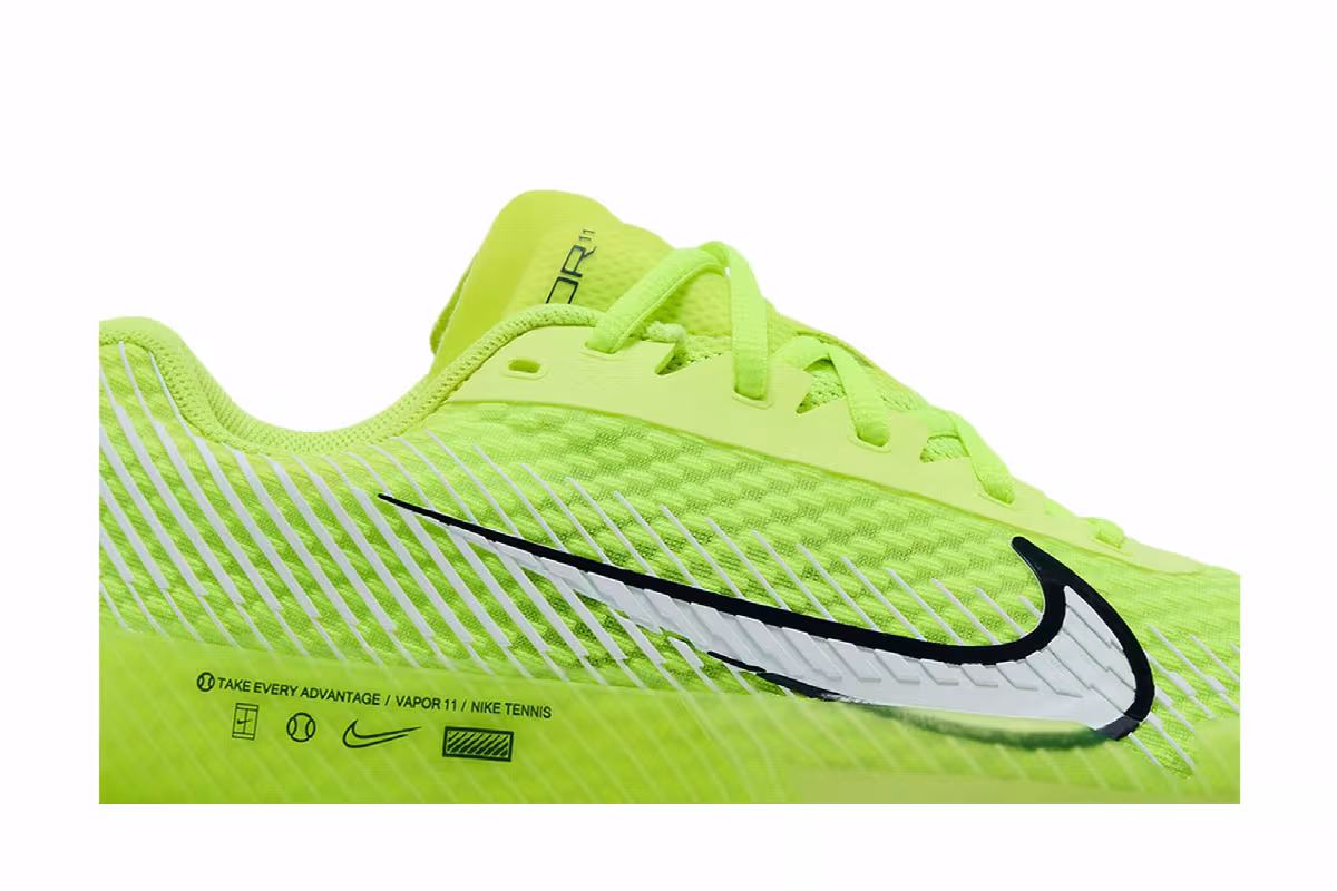 NikeCourt Air Zoom Vapor 11 HC Volt, view 3