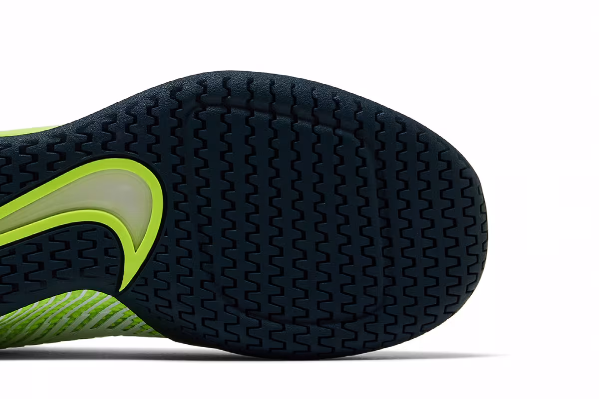 NikeCourt Air Zoom Vapor 11 HC Volt, view 6