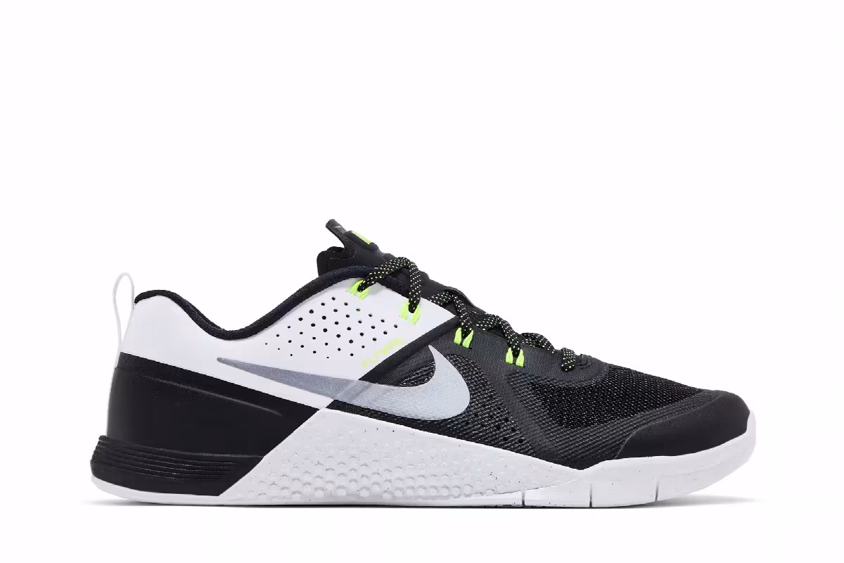 Nike Metcon 1 OG Black White Volt, view 2