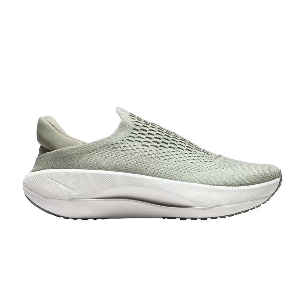 Nike Women's Reina EasyOn Jade Horizon