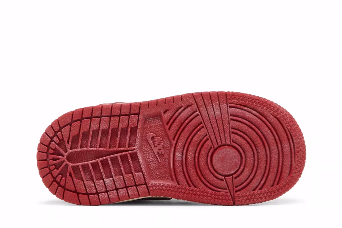Air Jordan 1 High OG TD Chicago Lost & Found, view 5
