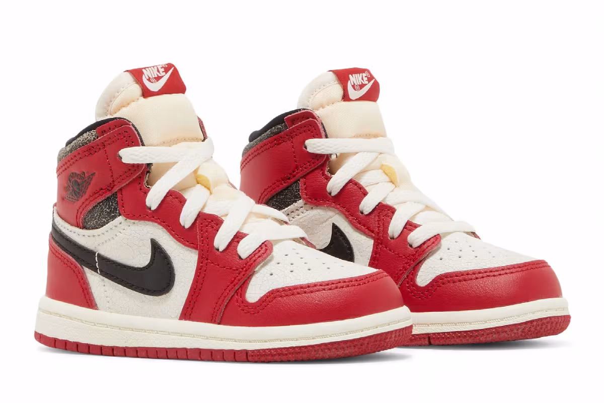 Air Jordan 1 High OG TD Chicago Lost & Found, view 9