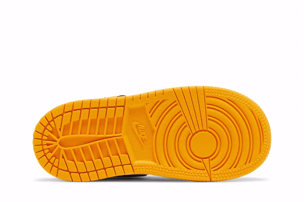 Air Jordan 1 High OG TD Yellow Toe, view 5