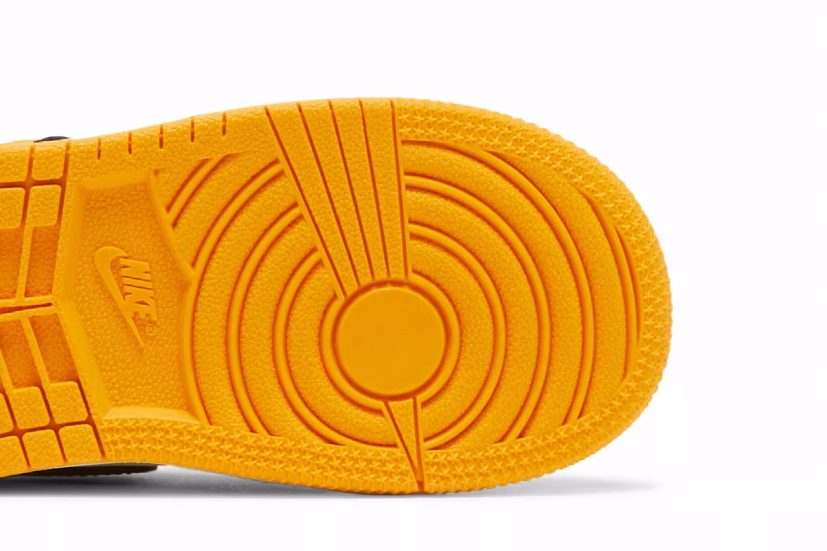 Air Jordan 1 High OG TD Yellow Toe, view 6