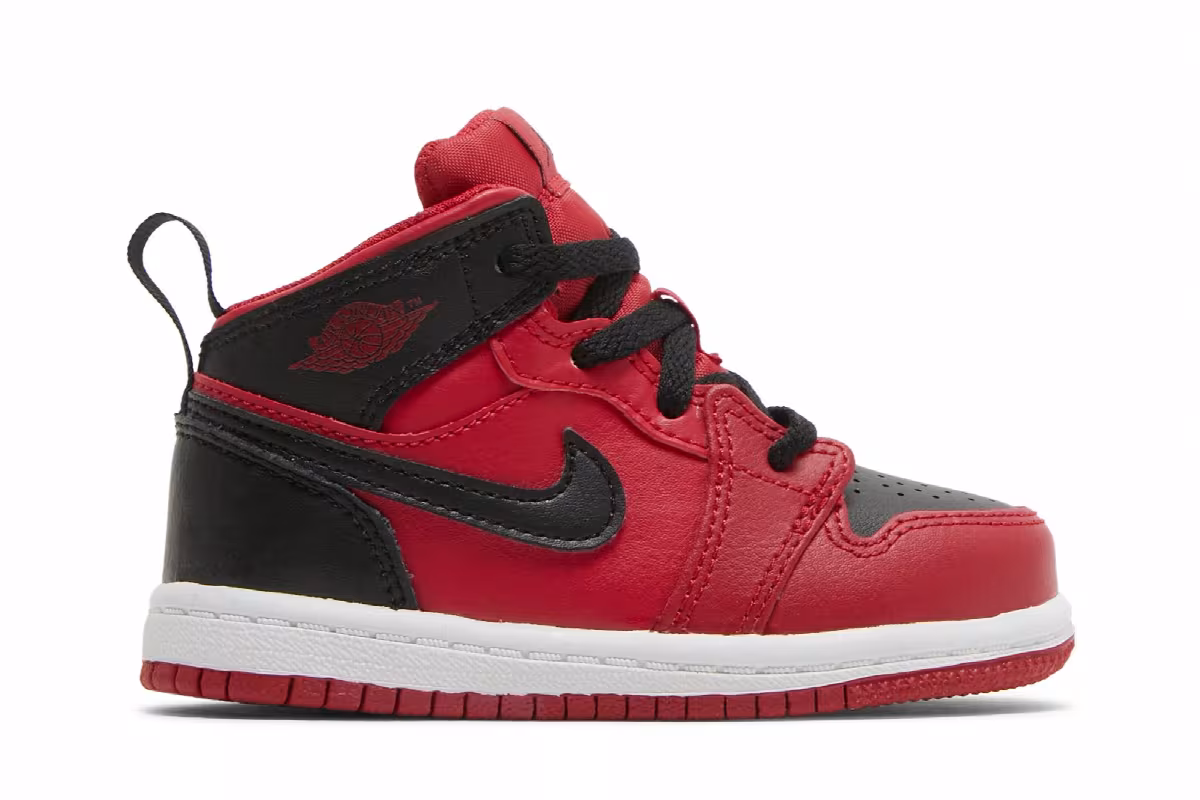 Air Jordan 1 Mid TD Reverse Bred, view 2