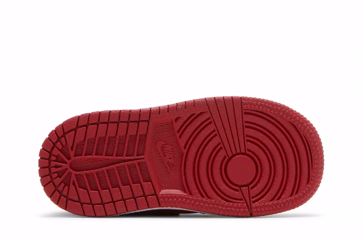 Air Jordan 1 Mid TD Reverse Bred, view 5