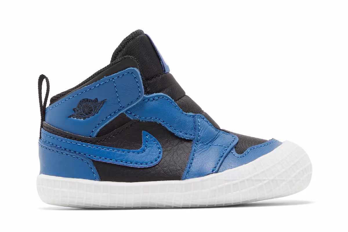 Air Jordan 1 Crib Bootie Dark Marina Blue, view 2