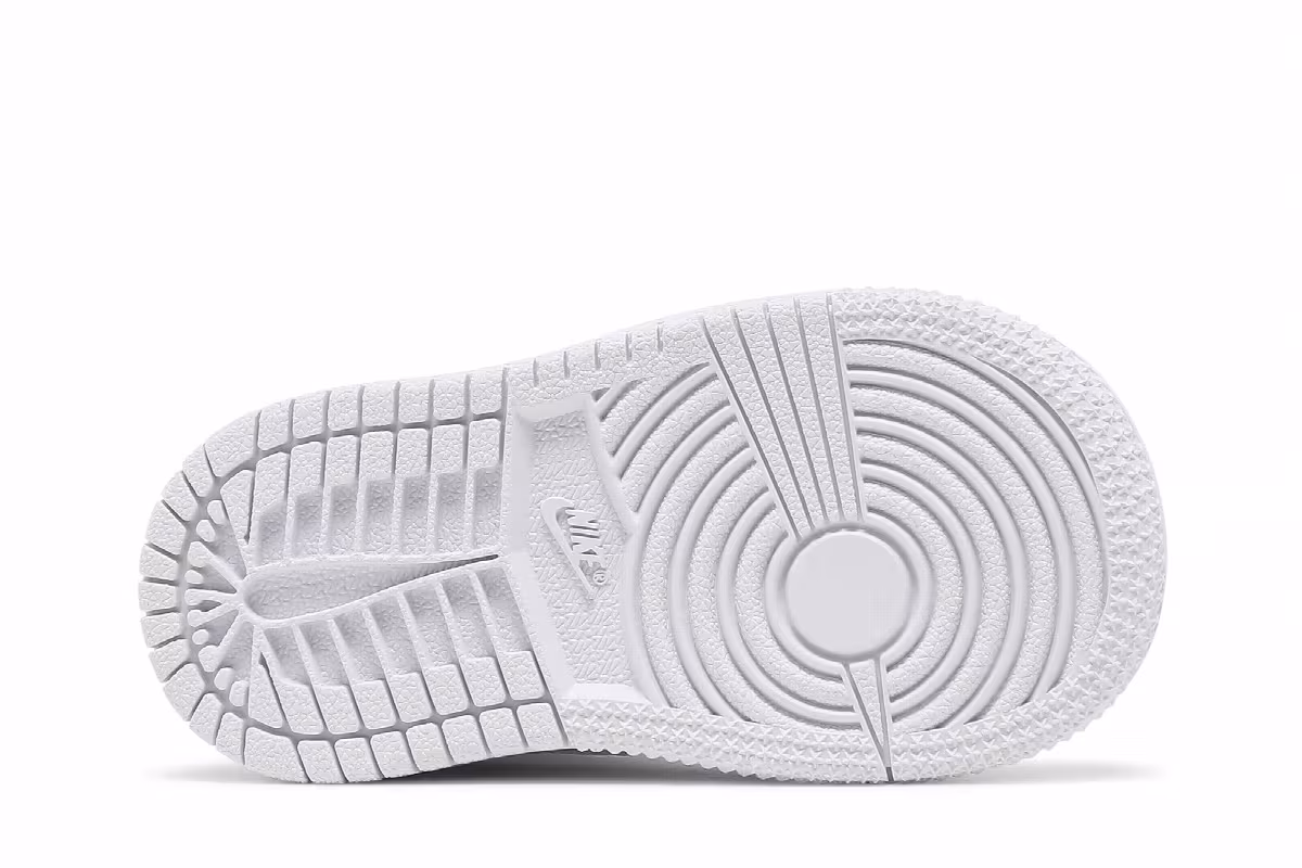 Air Jordan 1 Mid TD Triple White 2022, view 5