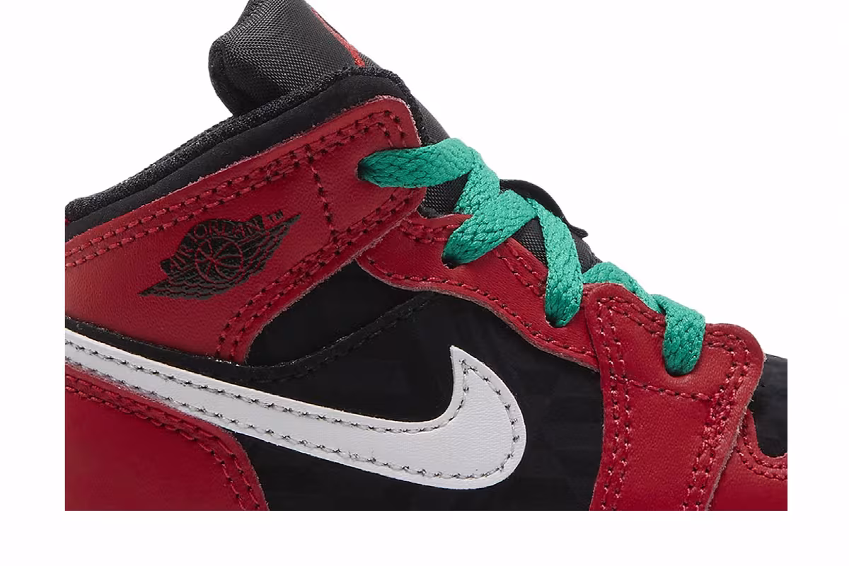 Air Jordan 1 Mid SE TD Christmas, view 3