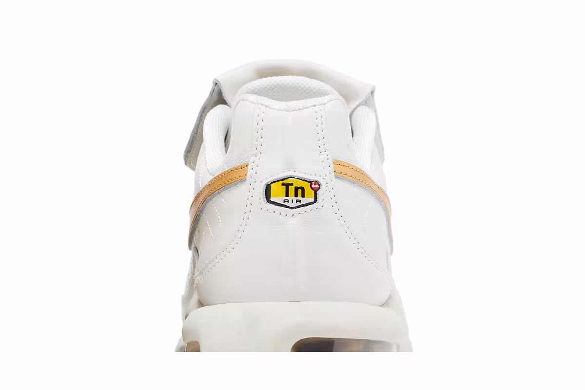 Nike Air Max Plus Tiempo Phantom Metallic Gold, view 8