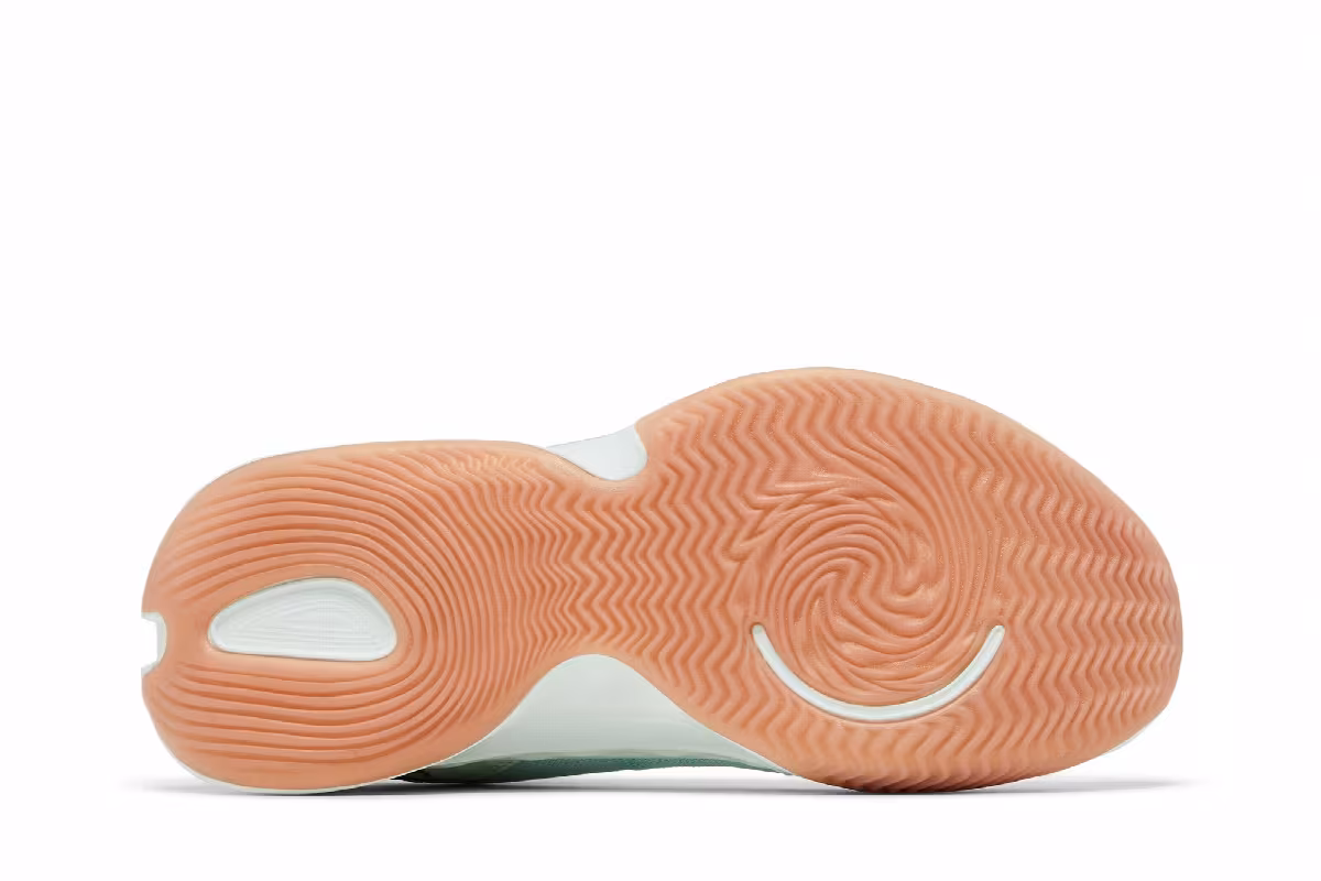 Nike Women's Renew Elevate 3 Barely Green, view 5