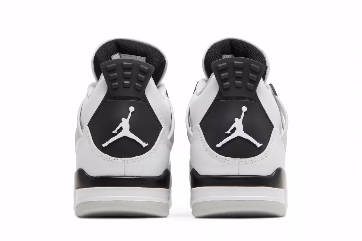 Air Jordan 4 Military Black, view 7