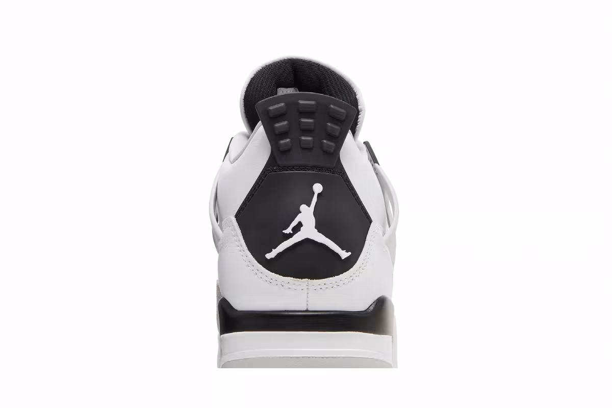 Air Jordan 4 Military Black, view 8
