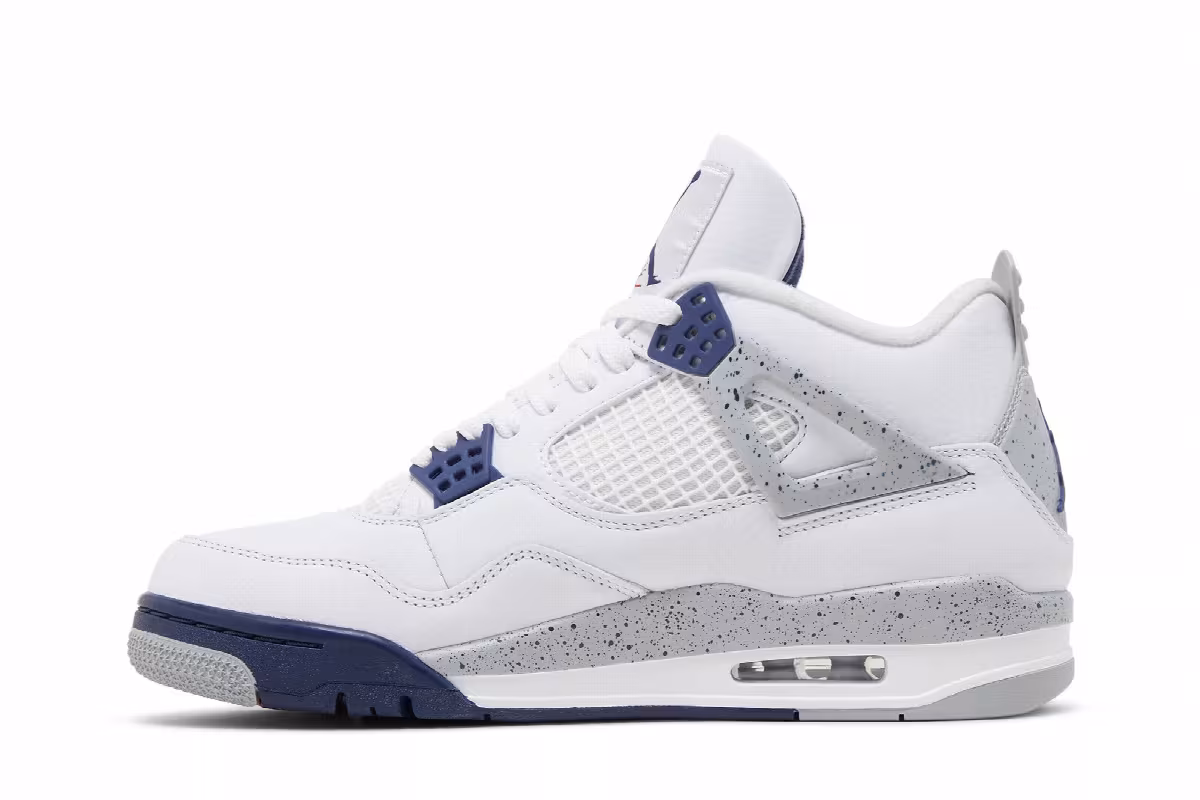 Air Jordan 4 Midnight Navy, view 4
