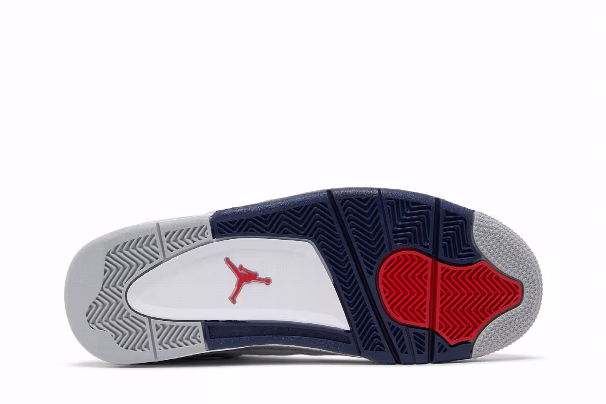 Air Jordan 4 Midnight Navy, view 5