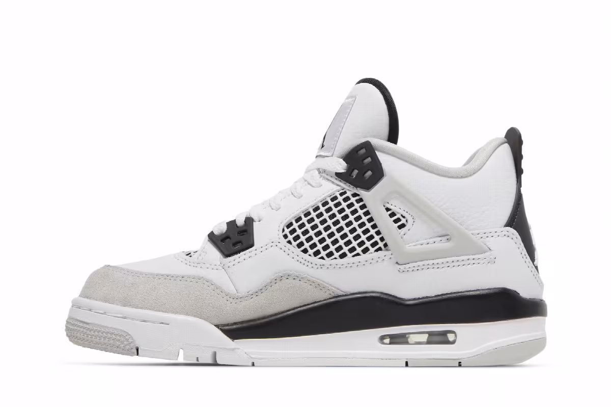 Air Jordan 4 GS Military Black, view 4