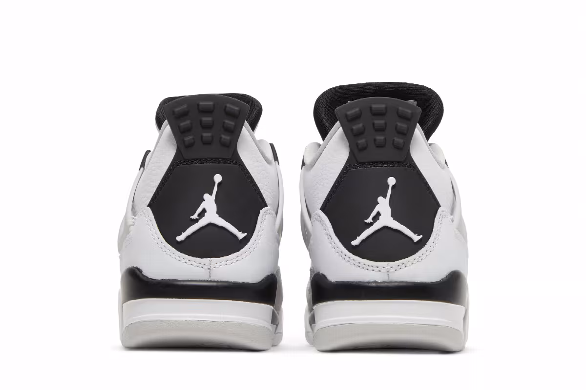 Air Jordan 4 GS Military Black, view 7