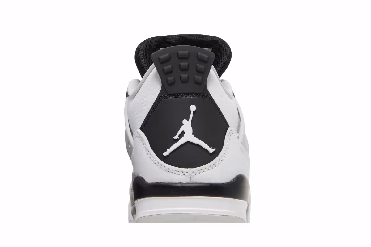 Air Jordan 4 GS Military Black, view 8