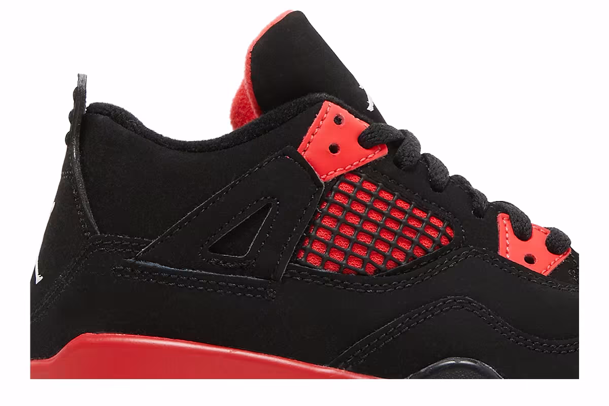 Air Jordan 4 PS Red Thunder, view 3