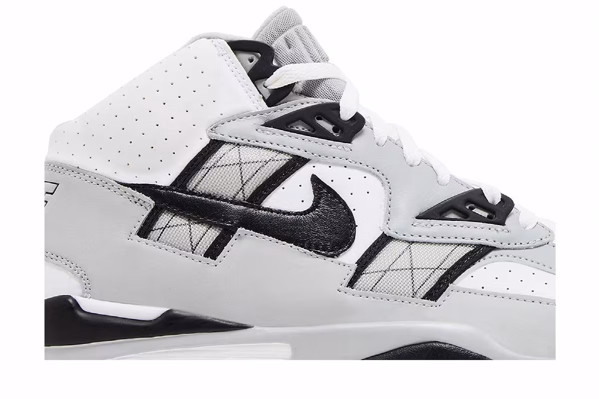Nike Air Trainer SC High Raiders Helmet, view 3