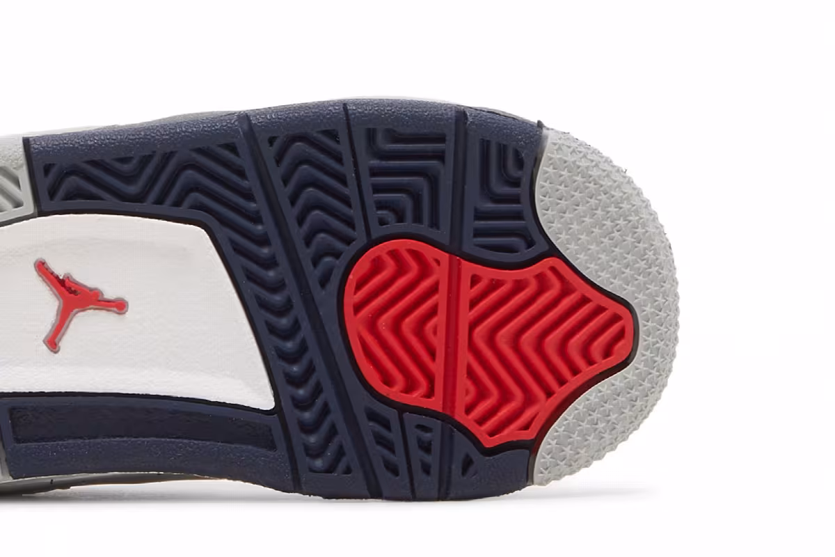Air Jordan 4 TD Midnight Navy, view 6