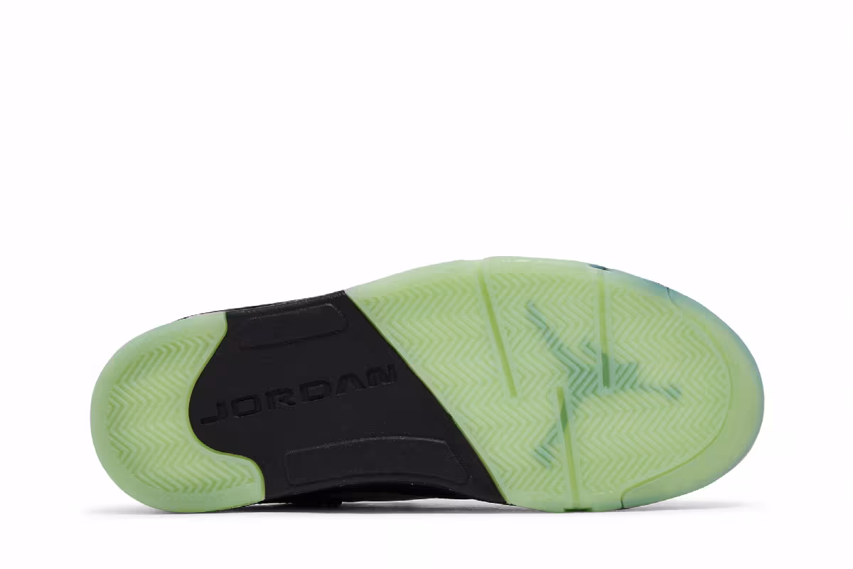 CLOT x Air Jordan 5 Low Jade, view 5