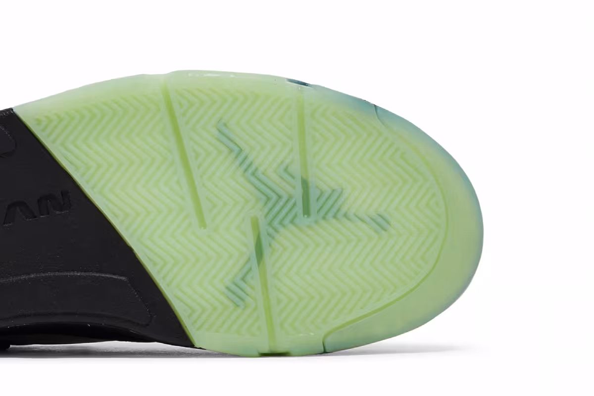 CLOT x Air Jordan 5 Low Jade, view 6
