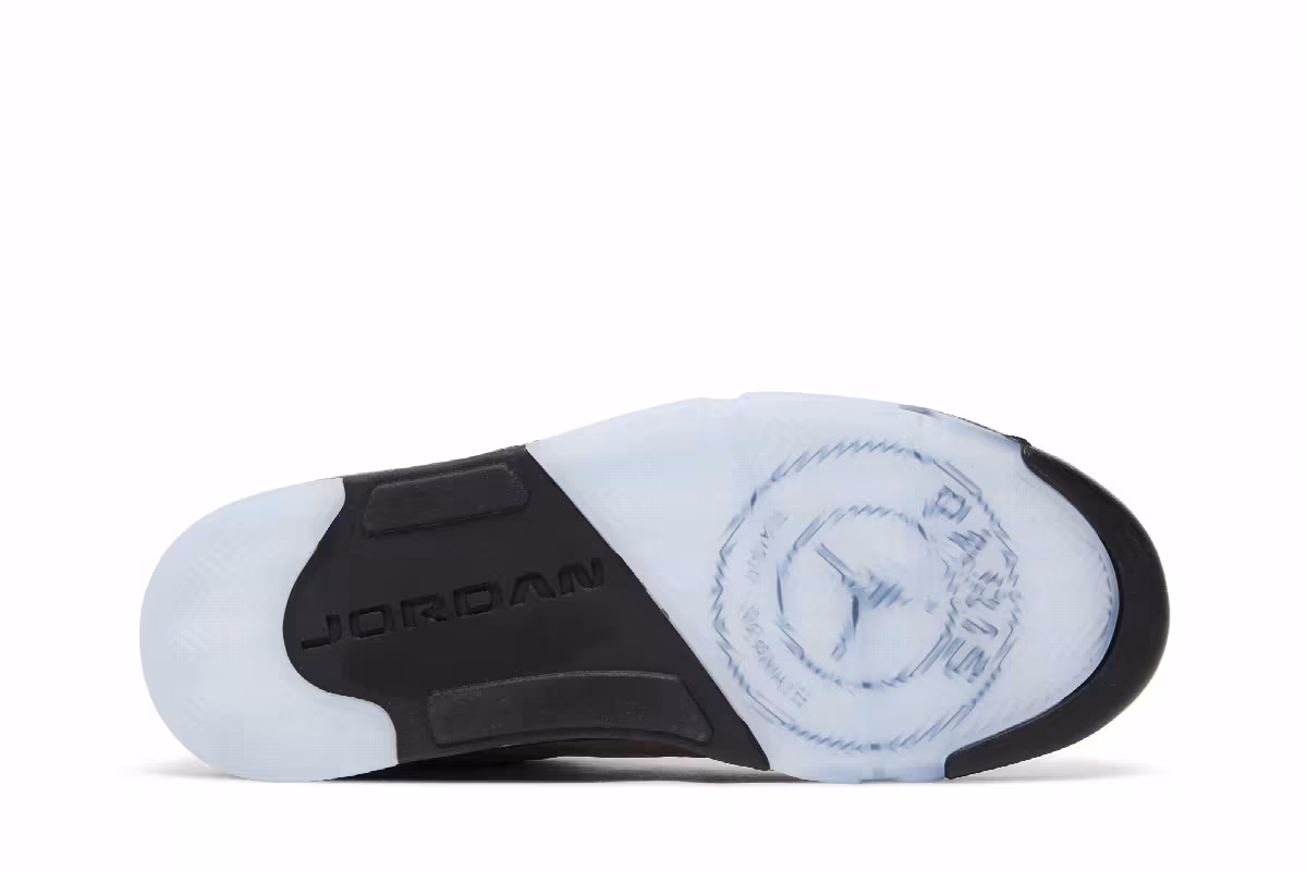 Paris Saint-Germain x Air Jordan 5 Low Paname, view 5