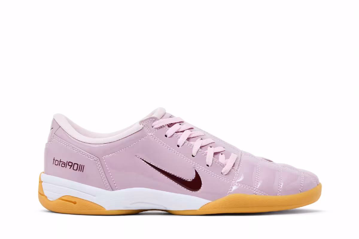 Nike Women's Total 90 3 SP Pink Foam Team Red, view 2