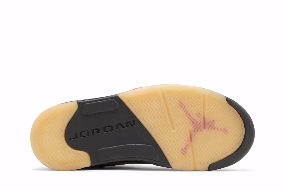 Women's Air Jordan 5 GORE-TEX Off-Noir, view 5