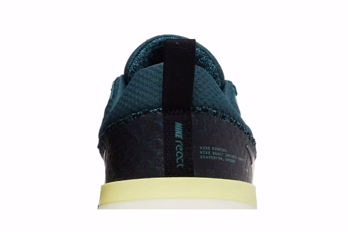 Nike React Infinity Run Flyknit 3 Mineral Teal Polka Dots, view 8